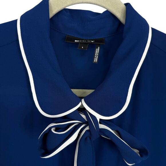DKNY Chiffon Tie Neck Short Sleeve Button Up Blouse size Large Blue white Trim - Picture 2 of 9